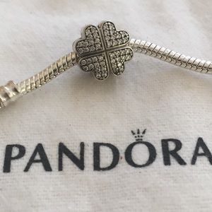 NWOT Pandora pave petals of love clip ( now firm)